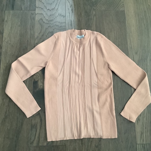 MELI ribbed salmon colored sweater - Picture 1 of 3
